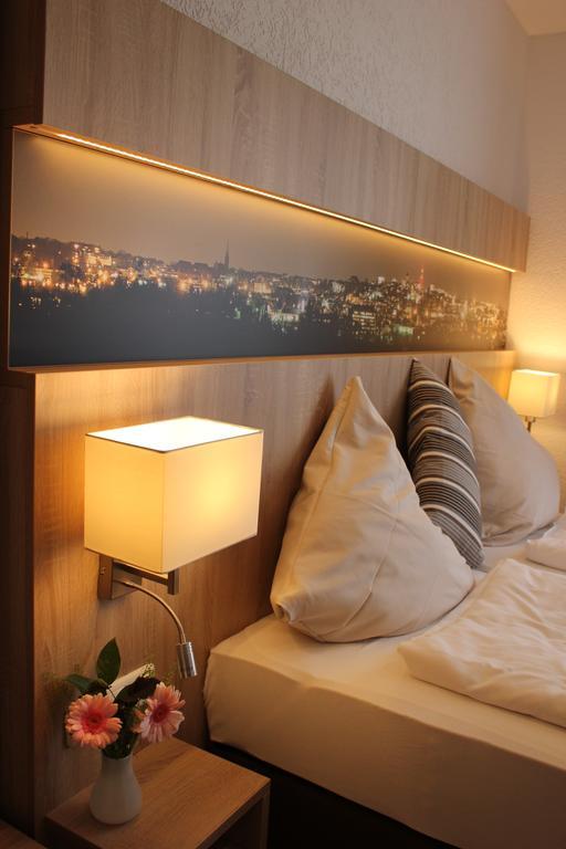 Hotel Restaurant Kromberg Remscheid Room photo