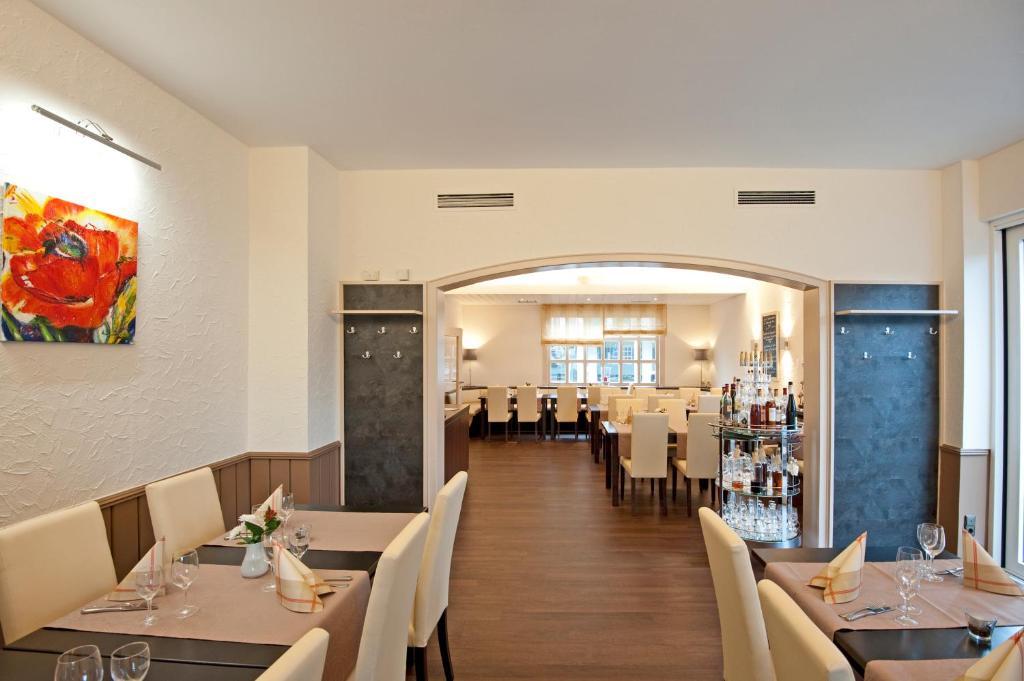 Hotel Restaurant Kromberg Remscheid Exterior photo